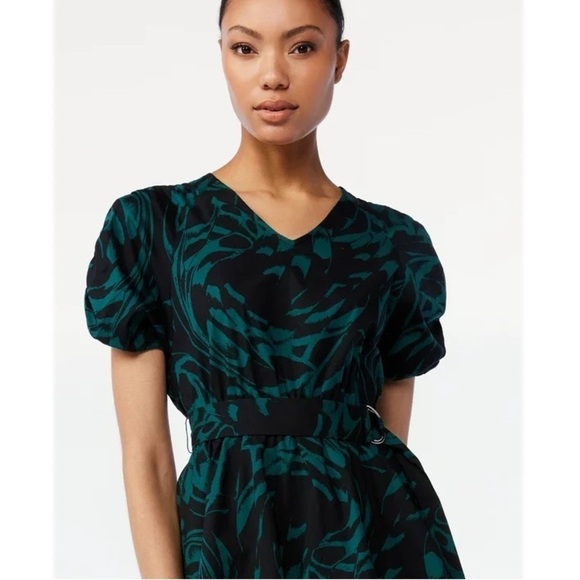 WOMEN'S Midi Dress with Ruched Sleeves - Picture 3 of 10
